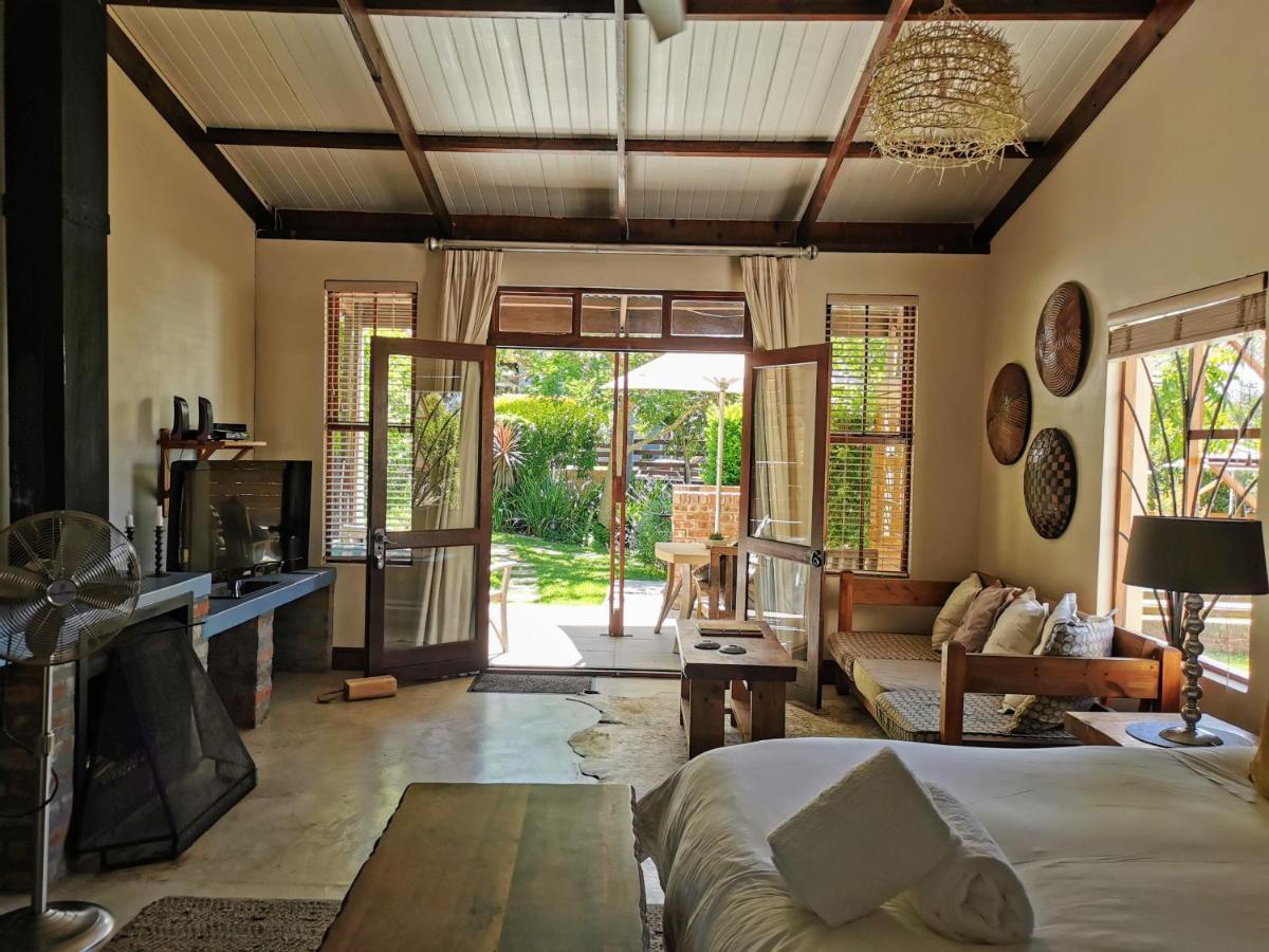 Lodge A Hilltop Country Retreat *