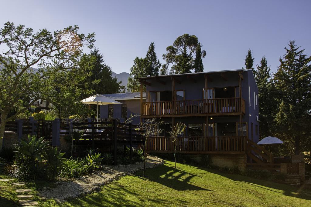 A Hilltop Country Retreat Lodge