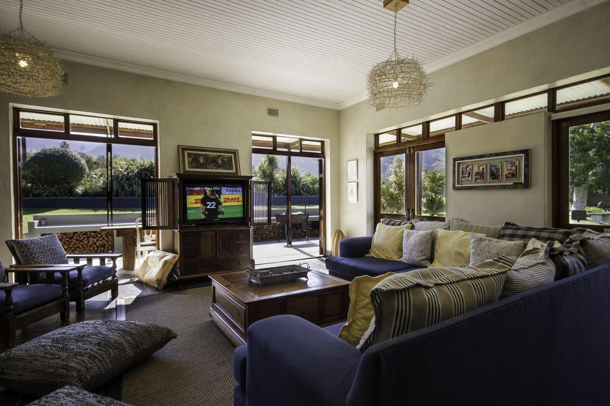 Lodge A Hilltop Country Retreat Swellendam